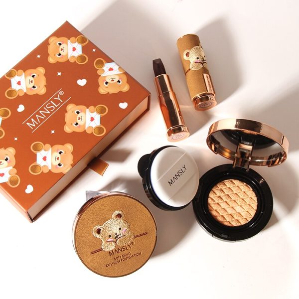 Lucky Cute Bear Makeup Set Three-color Velvet Lipstick Oil Control Air Cushion BB Cream Concealer Foundation Natural Cosmetics Online Hot Sale