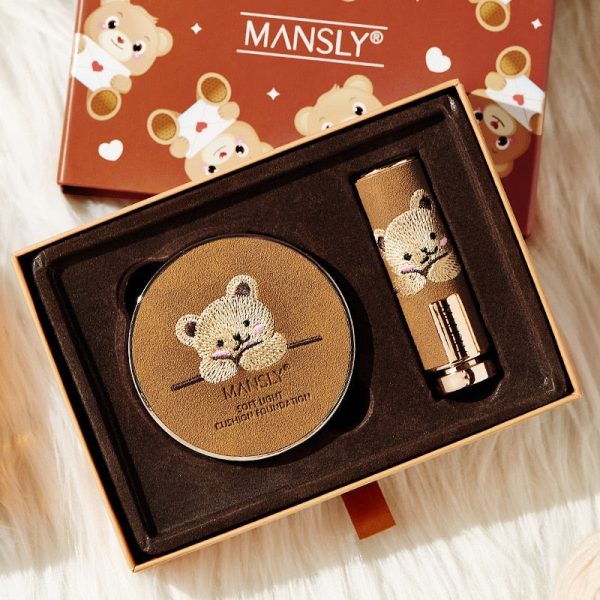 Lucky Cute Bear Makeup Set Three-color Velvet Lipstick Oil Control Air Cushion BB Cream Concealer Foundation Natural Cosmetics Online Hot Sale