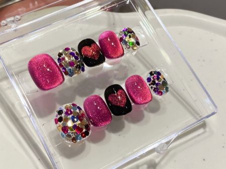 TEN PIECES OF HANDCRAFTED PRESS ON NAIL Fashion