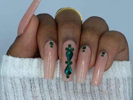 Minted Press On Nail Set Sale