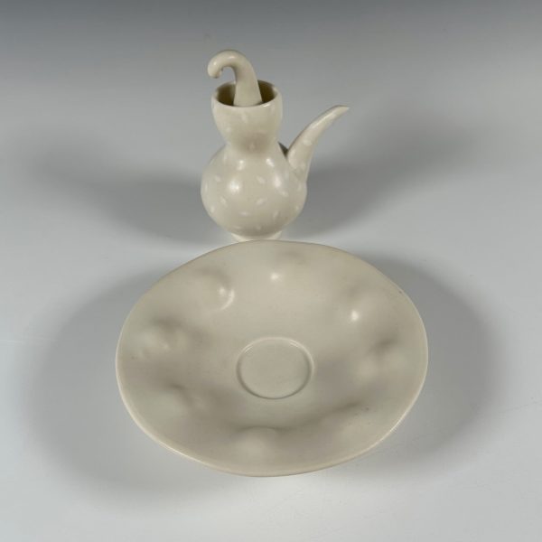 Elizabeth Lurie soy pot with underplate Online now