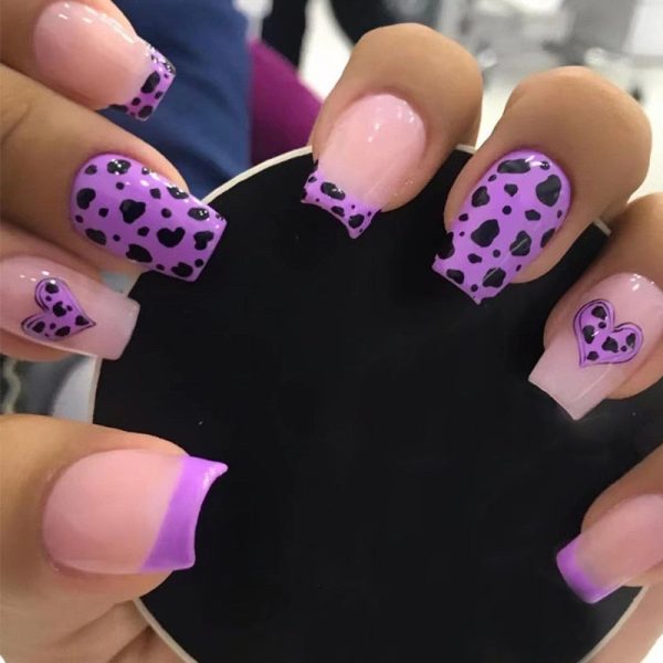 Purple Love Heart Leopard Print Wearable Nail Art Glossy Pink Fake Nails Finished False Nails Short Press on Nails with Glue on Sale