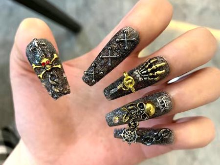 Skull Design Punk Rock Black False Nails Press On Nails Handmade Halloween Long Coffin Reusable Fake Nail With Glue DIY Manicure For Cheap