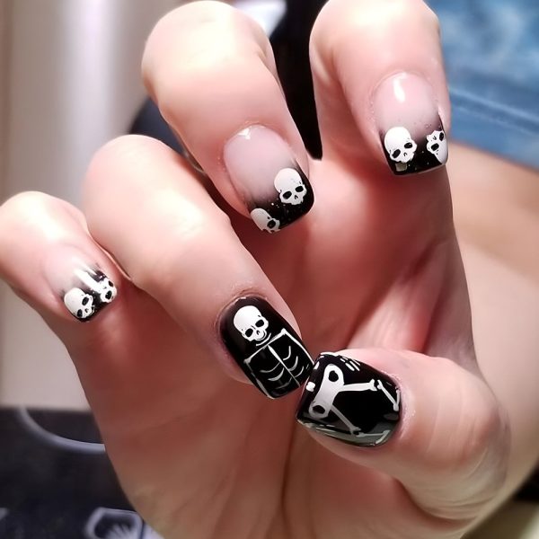 New Halloween Fake Nails Patch Black Almond Coffin Head Artificial Nail Tips Pumpkin Spider Ghost Printed Press on Nail for Girl Cheap